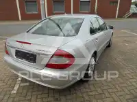 2009 Mercedes Benz E 200