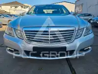 2009 Mercedes Benz E 200