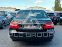 2009 Mercedes Benz E 200