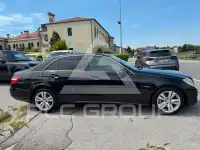 2009 Mercedes Benz E 200