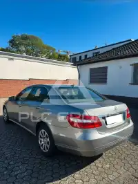 2009 Mercedes Benz E 220