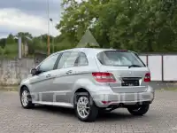 2009 Mercedes Benz B 180