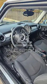 2009 Mini COOPER