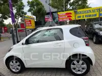 2009 Toyota IQ