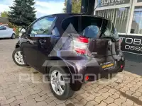 2009 Toyota IQ