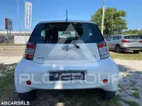 2009 Toyota IQ
