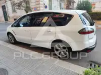 2009 Ford S-Max