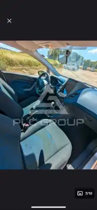 2009 Ford FIESTA