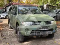 2010 Mitsubishi L200