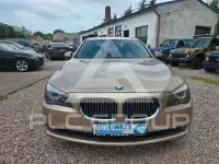 2010 BMW 740