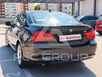 2010 BMW 320