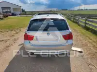 2010 BMW 320