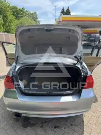 2010 BMW 320