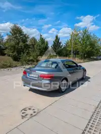 2010 BMW 320