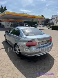 2010 BMW 320