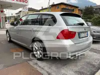 2010 BMW 320