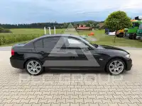 2010 BMW 320