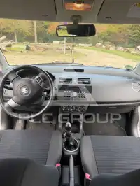 2010 Suzuki SWIFT