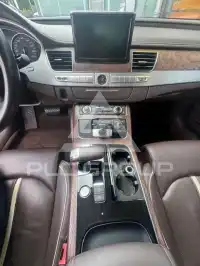 2010 Audi A8
