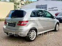 2010 Mercedes Benz B 200