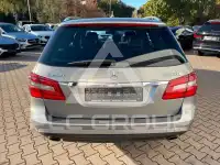 2010 Mercedes Benz E 200