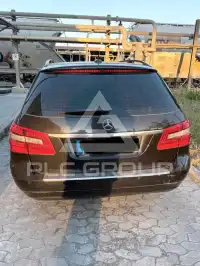 2010 Mercedes Benz E 200