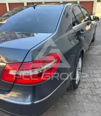2010 Mercedes Benz E 200