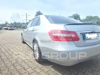 2010 Mercedes Benz E 200