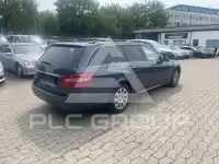 2010 Mercedes Benz E 220