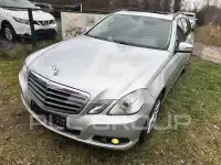 2010 Mercedes Benz E 220