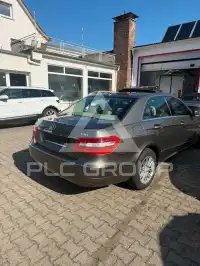 2010 Mercedes Benz E 220