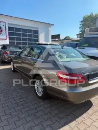 2010 Mercedes Benz E 220