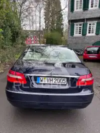 2010 Mercedes Benz E 220