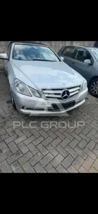 2010 Mercedes Benz E 220