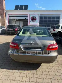 2010 Mercedes Benz E 220