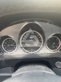 2010 Mercedes Benz E 220