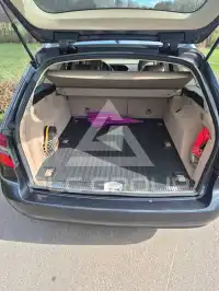 2010 Mercedes Benz E 220