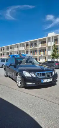 2010 Mercedes Benz E 220