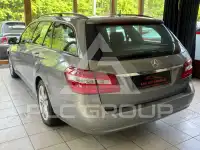 2010 Mercedes Benz E 220