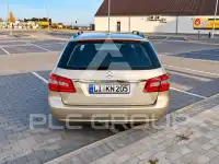 2010 Mercedes Benz E 220