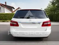 2010 Mercedes Benz E 220