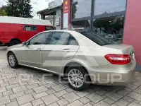 2010 Mercedes Benz E 220