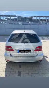 2010 Mercedes Benz B 180