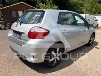 2010 Toyota AURIS