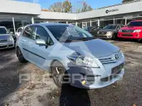 2010 Toyota AURIS