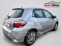 2010 Toyota AURIS