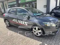 2010 Toyota AURIS