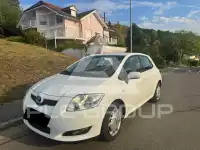 2010 Toyota AURIS