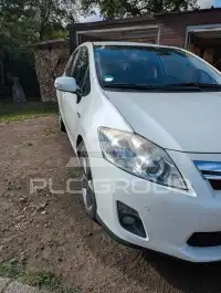 2010 Toyota AURIS