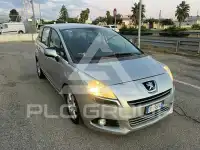 2010 Peugeot 5008
